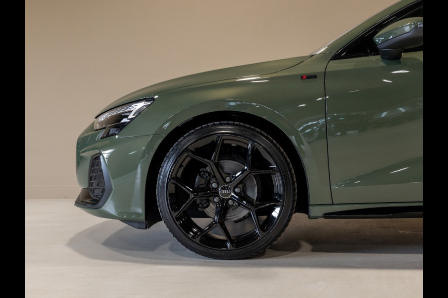 Audi A3 Sportback 35 TFSI 2x S-Line edition / 150pk / Panorama dak / Sonos / Achteruitrij camera /