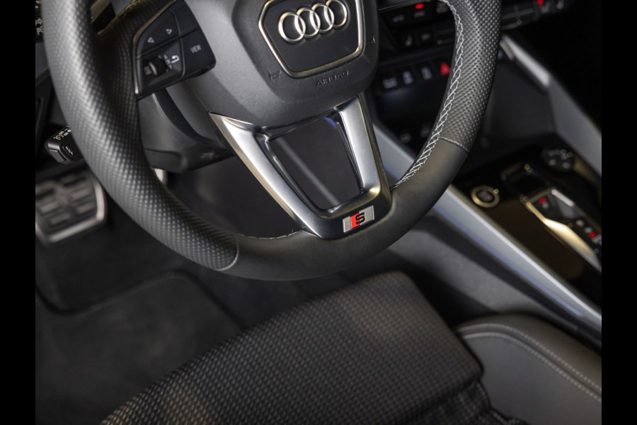 Audi A3 Sportback 35 TFSI 2x S-Line edition / 150pk / Panorama dak / Sonos / Achteruitrij camera /
