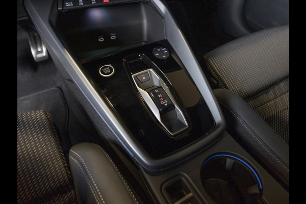 Audi A3 Sportback 35 TFSI 2x S-Line edition / 150pk / Panorama dak / Sonos / Achteruitrij camera /