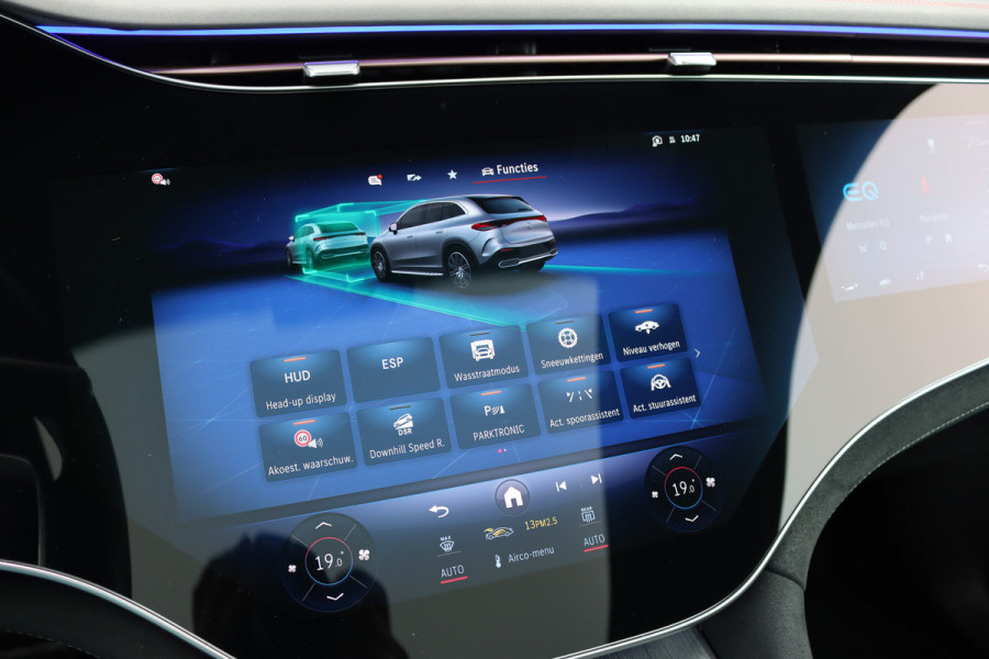 Mercedes-Benz EQE SUV 350 4MATIC AMG Line Premium+ 91 kWh | Luchtvering | Hyperscreen | Achterasbesturing | Distronic+ | Panoramadak | Burmester | Digital Light | Surround Camera | 22kW | Warmtepomp |