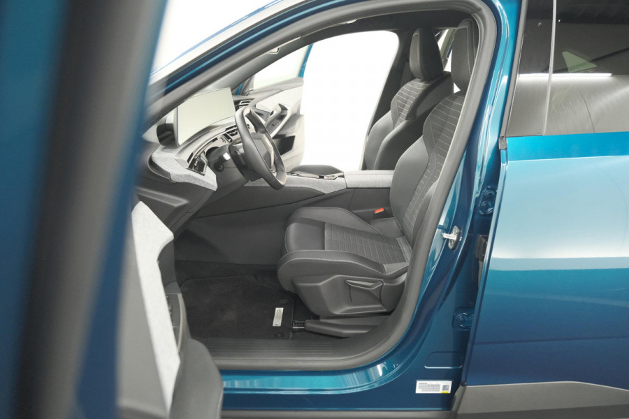 Peugeot E-3008 Allure 73 kWh | 11 KW Lader | Camera | Panoramic Navigation pack