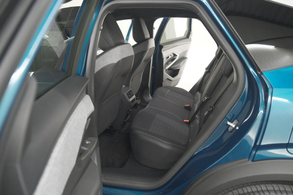 Peugeot E-3008 Allure 73 kWh | 11 KW Lader | Camera | Panoramic Navigation pack