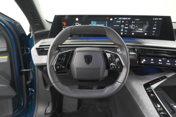 Peugeot E-3008 Allure 73 kWh | 11 KW Lader | Camera | Panoramic Navigation pack