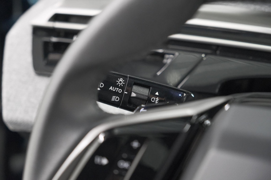 Peugeot E-3008 Allure 73 kWh | 11 KW Lader | Camera | Panoramic Navigation pack
