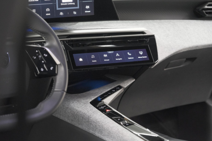 Peugeot E-3008 Allure 73 kWh | 11 KW Lader | Camera | Panoramic Navigation pack