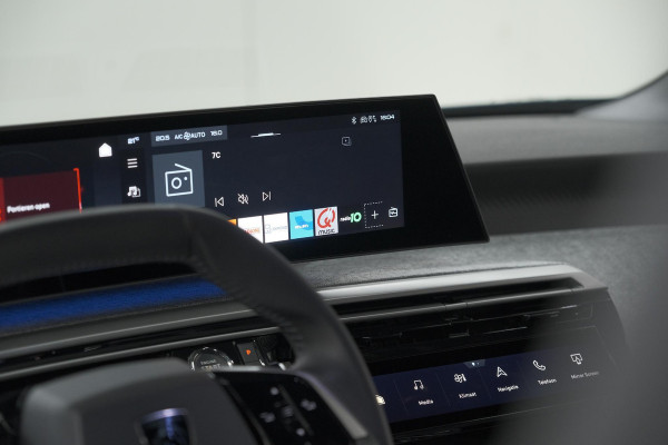 Peugeot E-3008 Allure 73 kWh | 11 KW Lader | Camera | Panoramic Navigation pack