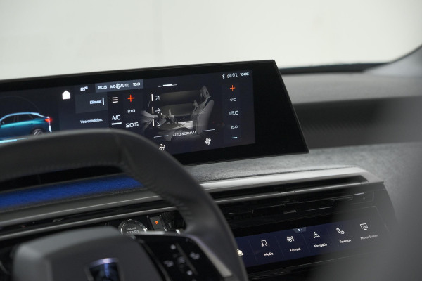 Peugeot E-3008 Allure 73 kWh | 11 KW Lader | Camera | Panoramic Navigation pack