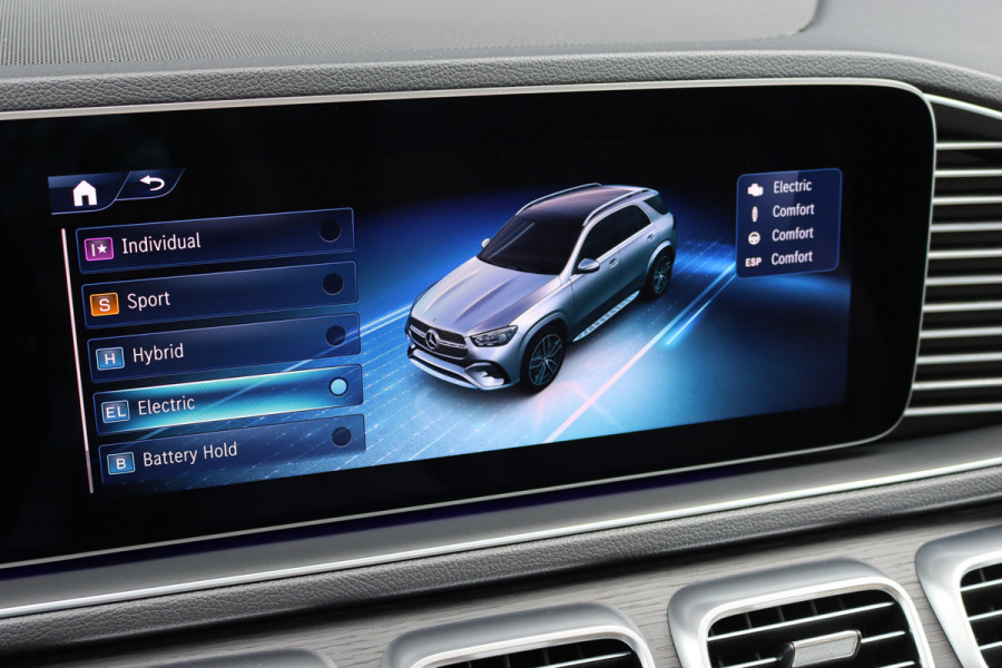 Mercedes-Benz GLE 400 e 4MATIC AMG Line | Luchtvering | Distronic | Burmester | Verwarmd Stuurwiel | Panoramadak | Trekhaak | Stoelverwarming V+A | Augmented Reality | Surround Camera |