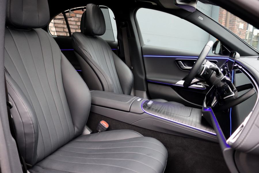 Mercedes-Benz E-Klasse 400 e 4MATIC AMG Line | Hyperscreen | Luchtvering | Achterasbesturing | Distronic+ | HUD | Massage | Burmester | Nappa Leder | Trekhaak | Vlakkenverwarming | Stoelventilatie | Soft-Close |