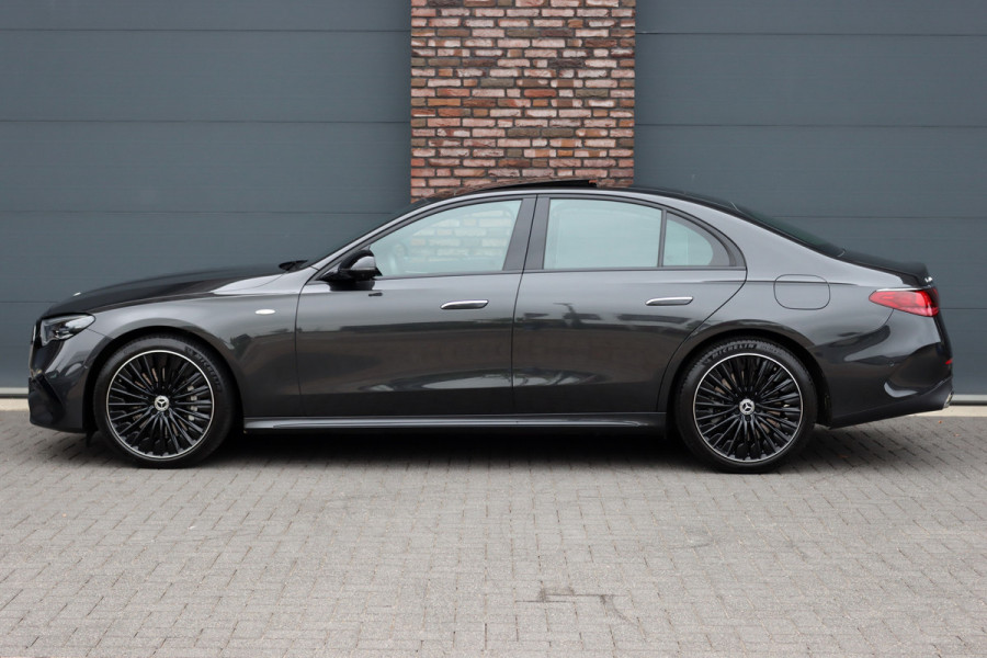 Mercedes-Benz E-Klasse 400 e 4MATIC AMG Line | Hyperscreen | Luchtvering | Achterasbesturing | Distronic+ | HUD | Massage | Burmester | Nappa Leder | Trekhaak | Vlakkenverwarming | Stoelventilatie | Soft-Close |