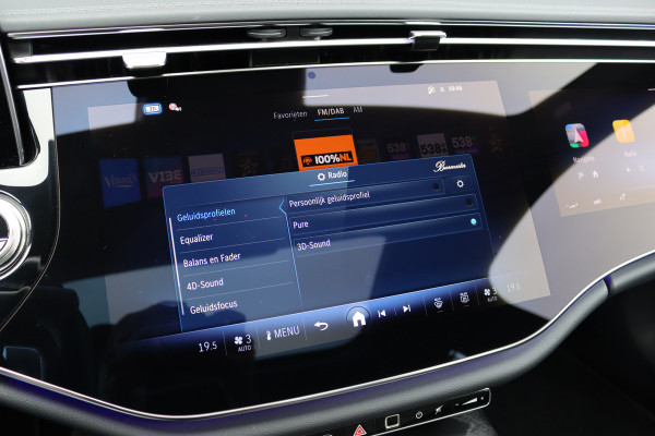 Mercedes-Benz E-Klasse 400 e 4MATIC AMG Line | Hyperscreen | Luchtvering | Achterasbesturing | Distronic+ | HUD | Massage | Burmester | Nappa Leder | Trekhaak | Vlakkenverwarming | Stoelventilatie | Soft-Close |