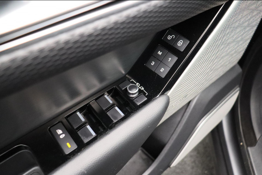 Land Rover Range Rover Velar 2.0 I4 Turbo * R-Dynamic * SE 300PK Trekhaak Pano/dak