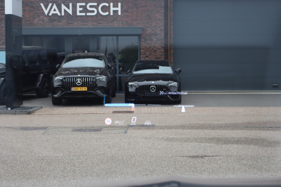 Mercedes-Benz EQE SUV 500 4MATIC AMG Line 91 kWh | Luchtvering | Hyperscreen | Achterasbesturing | Distronic+ | Massage | Nappa Leder | HUD | Stoelventilatie | Trekhaak | Memory | Verwarmd Stuurwiel |