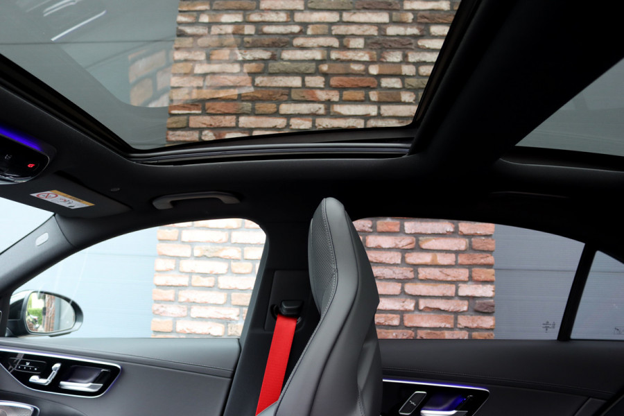 Mercedes-Benz C-Klasse AMG 63 S E Performance | 680 pk | Achterasbesturing | AMG Drivers Package | Distronic+ | Memory | Burmester | AMG Performance Stoelen | AMG-Aero Pakket | HUD | Digital Light |