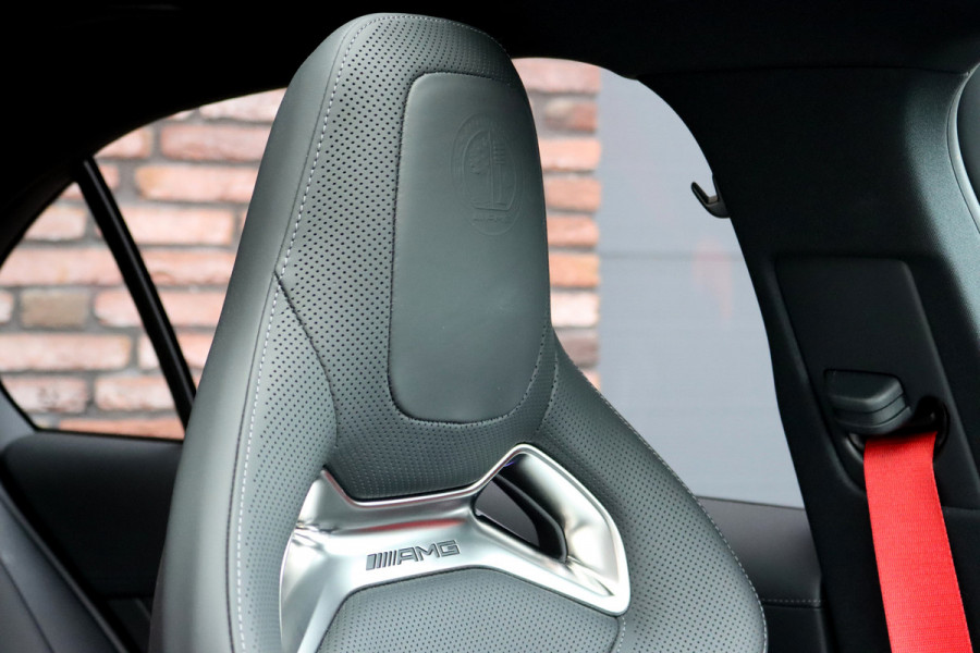 Mercedes-Benz C-Klasse AMG 63 S E Performance | 680 pk | Achterasbesturing | AMG Drivers Package | Distronic+ | Memory | Burmester | AMG Performance Stoelen | AMG-Aero Pakket | HUD | Digital Light |