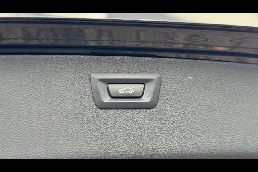 BMW 3 Serie Touring 318i M Sport 2019 AUT PANO CAMERA NAP!