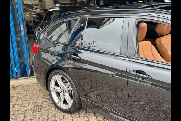 BMW 3 Serie Touring 318i M Sport 2019 AUT PANO CAMERA NAP!