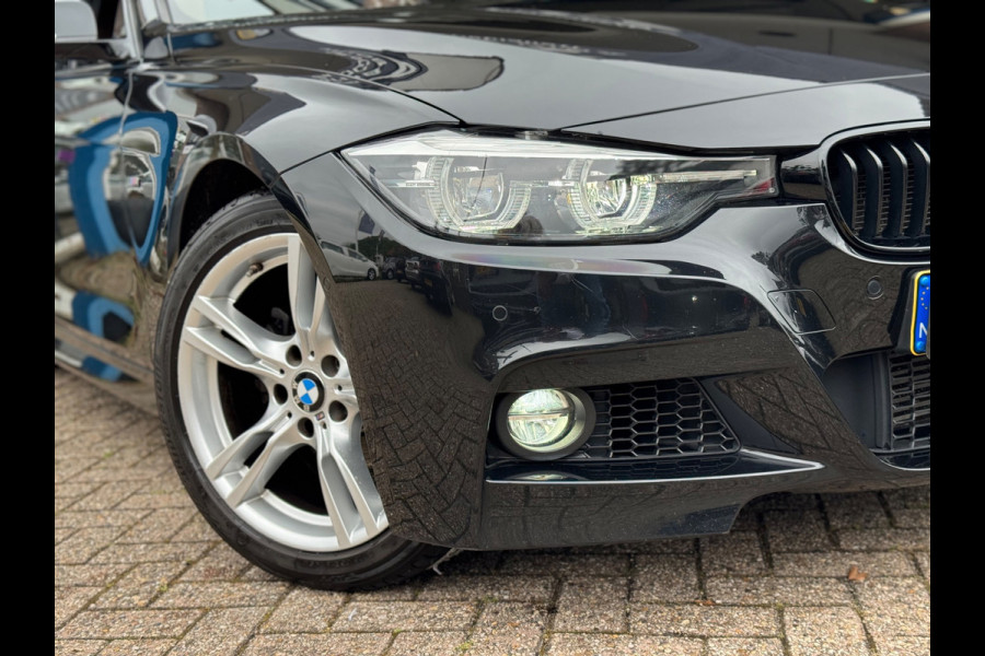 BMW 3 Serie Touring 318i M Sport 2019 AUT PANO CAMERA NAP!