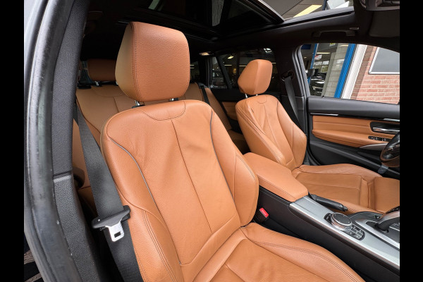 BMW 3 Serie Touring 318i M Sport 2019 AUT PANO CAMERA NAP!