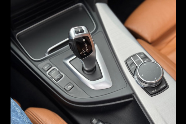 BMW 3 Serie Touring 318i M Sport 2019 AUT PANO CAMERA NAP!