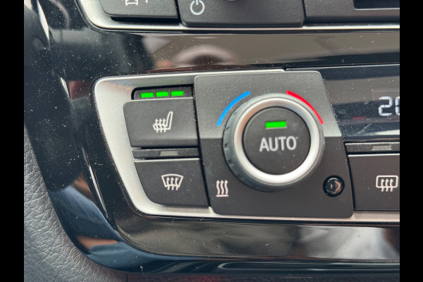 BMW 3 Serie Touring 318i M Sport 2019 AUT PANO CAMERA NAP!