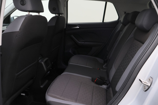 Volkswagen T-Cross 1.0 TSI DSG Style Virtual Cockpit, ACC, Apple Carplay, Camera, LED, DAB, Trekhaak, 17''