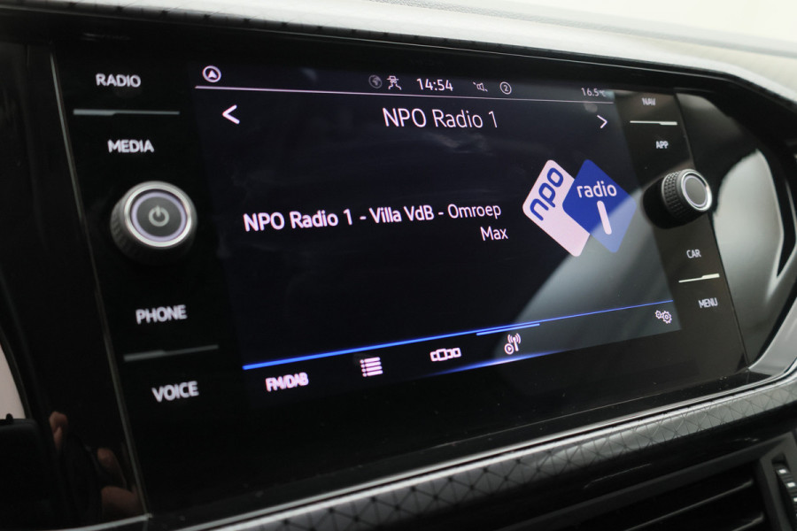 Volkswagen T-Cross 1.0 TSI DSG Style Virtual Cockpit, ACC, Apple Carplay, Camera, LED, DAB, Trekhaak, 17''