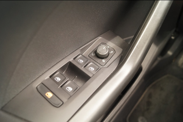 Volkswagen T-Cross 1.0 TSI 110pk DSG Life Business -NAVI-ECC-DAB-PDC-CAM-