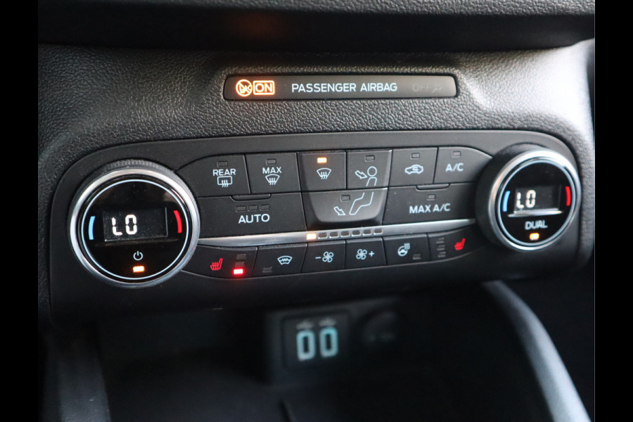 Ford FOCUS Wagon 1.0 EcoBoost Active Business Navi / Trekh / Stoel-stuurverwarming / Keyless / Handgeschakeld