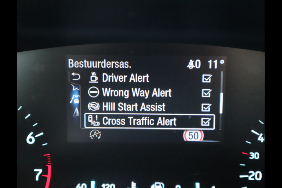 Ford FOCUS Wagon 1.0 EcoBoost Active Business Navi / Trekh / Stoel-stuurverwarming / Keyless / Handgeschakeld