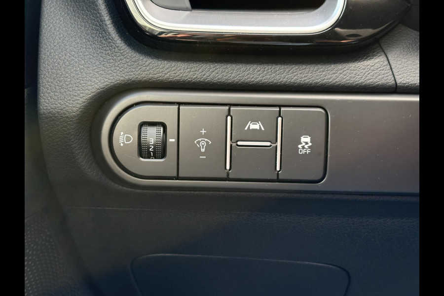 Kia Ceed 1.5 T-GDi DynamicPlusLine | 28000 KM | 140 PK | Virtual Cockpit | Navigatie | Stuurwielverwarming