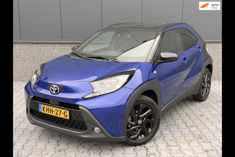 Toyota Aygo X 1.0 VVT-i S-CVT Pulse ACC Clima Stoelverw 17'' CarPlay Camera