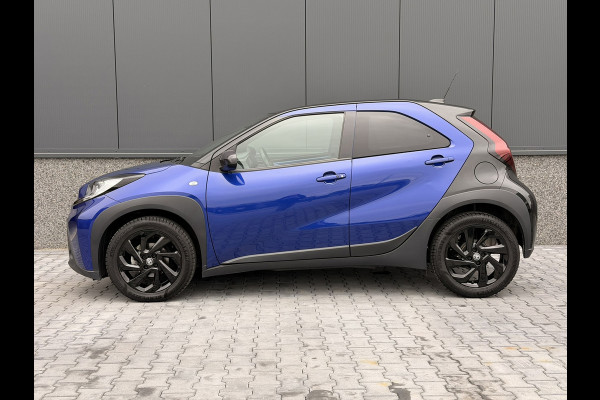 Toyota Aygo X 1.0 VVT-i S-CVT Pulse ACC Clima Stoelverw 17'' CarPlay Camera