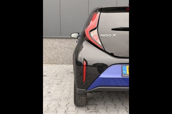 Toyota Aygo X 1.0 VVT-i S-CVT Pulse ACC Clima Stoelverw 17'' CarPlay Camera
