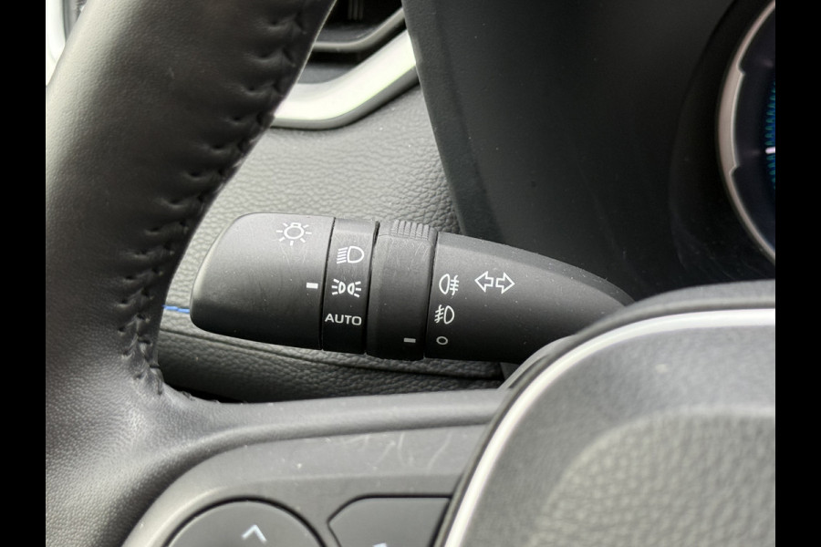 Toyota RAV4 2.5 Hybrid Bi-Tone | ACC | CarPlay | Keyless | Camera | 18 inch