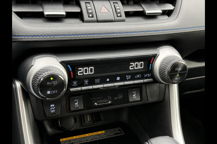 Toyota RAV4 2.5 Hybrid Bi-Tone | ACC | CarPlay | Keyless | Camera | 18 inch
