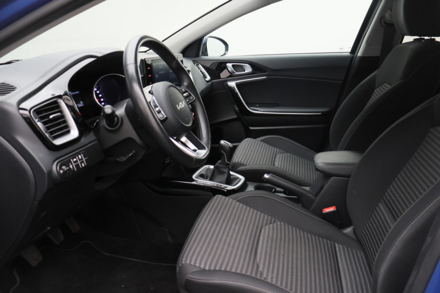 Kia Ceed Sportswagon 1.5 T-GDi DynamicPlusLine Climate, Winterpakket, Cruise, Apple Carplay, Camera, DAB, PDC, 16''