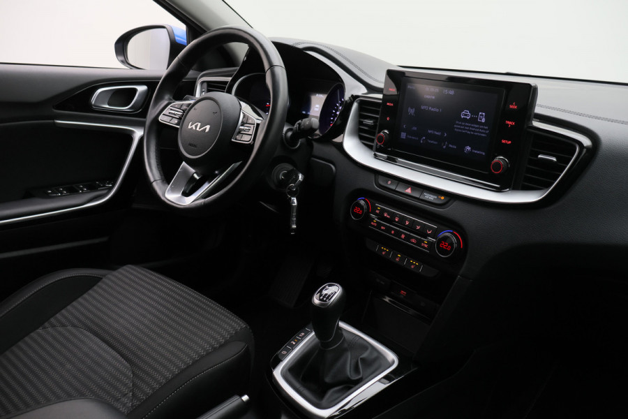 Kia Ceed Sportswagon 1.5 T-GDi DynamicPlusLine Climate, Winterpakket, Cruise, Apple Carplay, Camera, DAB, PDC, 16''