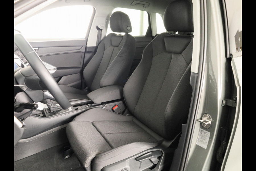 Audi Q3 45 TFSI e Advanced edition 245pk | Trekhaak | Stoelverwarming | Elek. klep | Keyless | ACC | 19inch