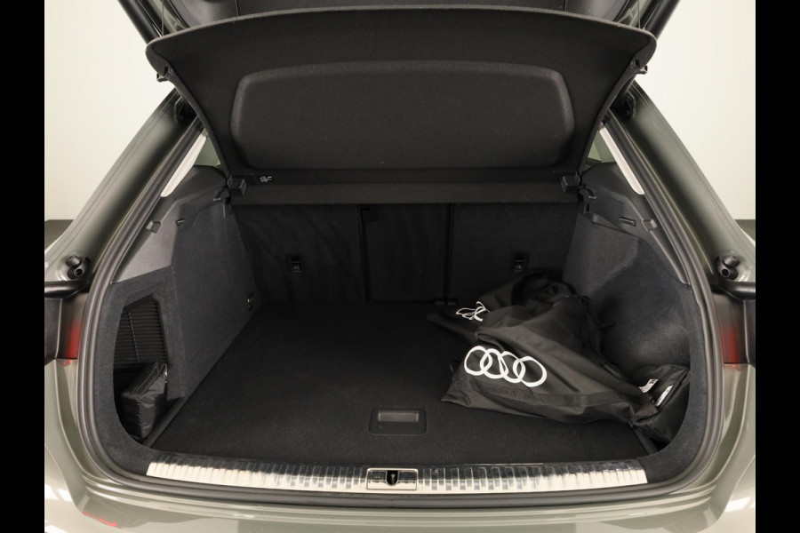 Audi Q3 45 TFSI e Advanced edition 245pk | Trekhaak | Stoelverwarming | Elek. klep | Keyless | ACC | 19inch