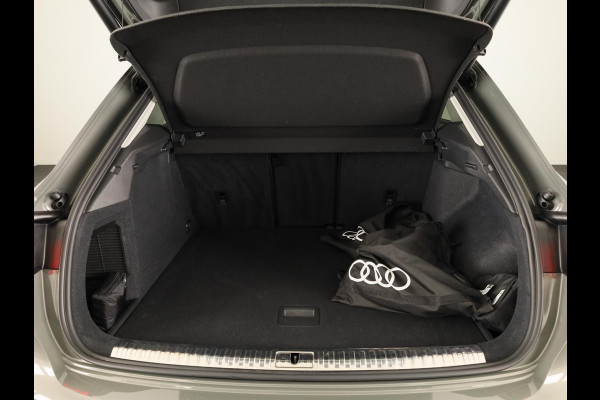 Audi Q3 45 TFSI e Advanced edition 245pk | Trekhaak | Stoelverwarming | Elek. klep | Keyless | ACC | 19inch