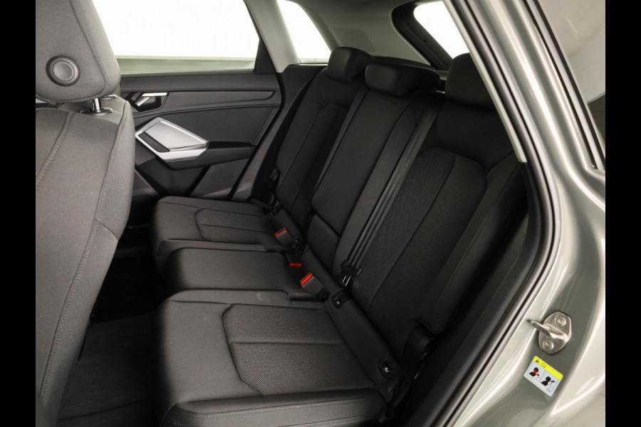 Audi Q3 45 TFSI e Advanced edition 245pk | Trekhaak | Stoelverwarming | Elek. klep | Keyless | ACC | 19inch