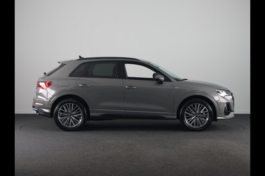 Audi Q3 45 TFSI e Advanced edition 245pk | Trekhaak | Stoelverwarming | Elek. klep | Keyless | ACC | 19inch