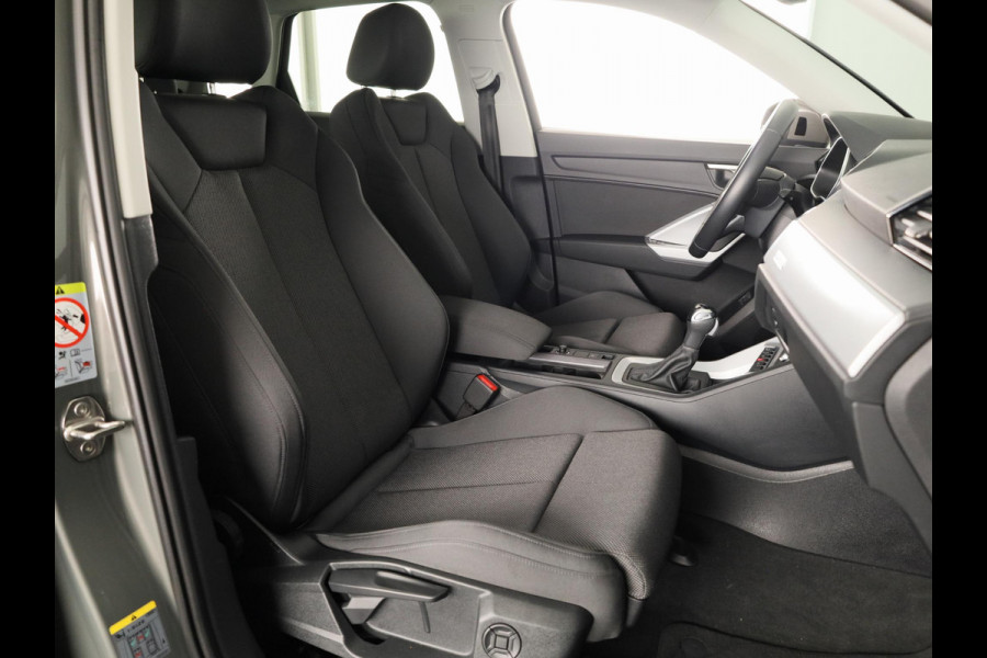 Audi Q3 45 TFSI e Advanced edition 245pk | Trekhaak | Stoelverwarming | Elek. klep | Keyless | ACC | 19inch