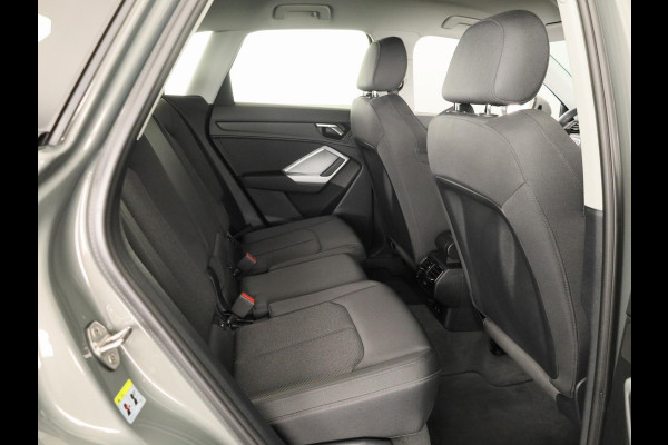 Audi Q3 45 TFSI e Advanced edition 245pk | Trekhaak | Stoelverwarming | Elek. klep | Keyless | ACC | 19inch