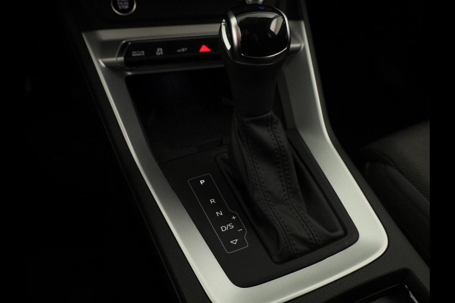 Audi Q3 45 TFSI e Advanced edition 245pk | Trekhaak | Stoelverwarming | Elek. klep | Keyless | ACC | 19inch
