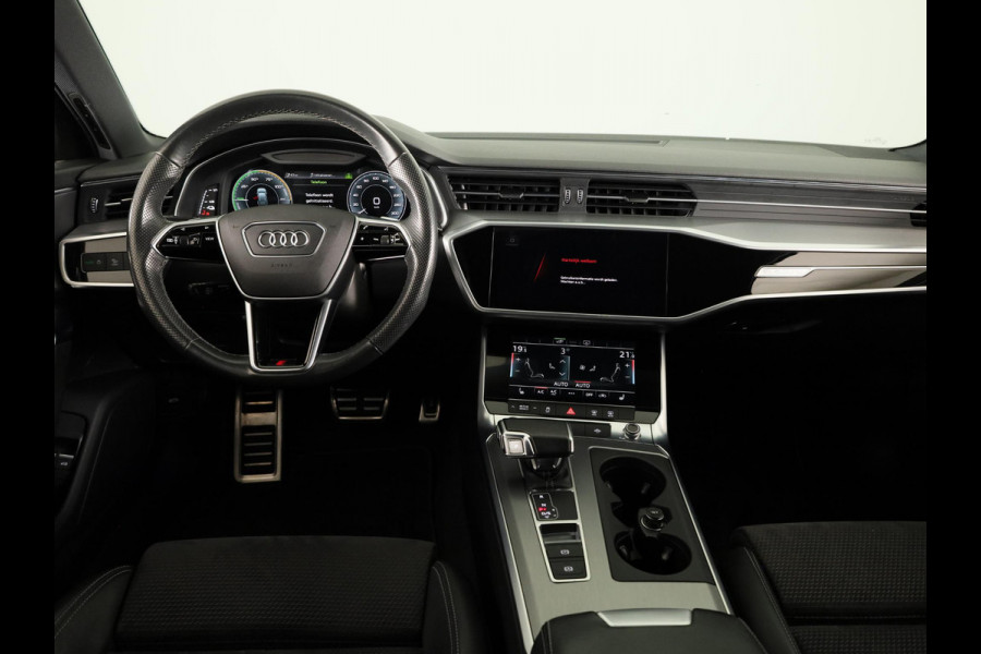 Audi A6 Avant 55 TFSI e quattro Competition 367pk | Navigatie | Matrix koplampen | 19 Inch Lichtmetalen velgen | Sporstoelen | S-line interieur