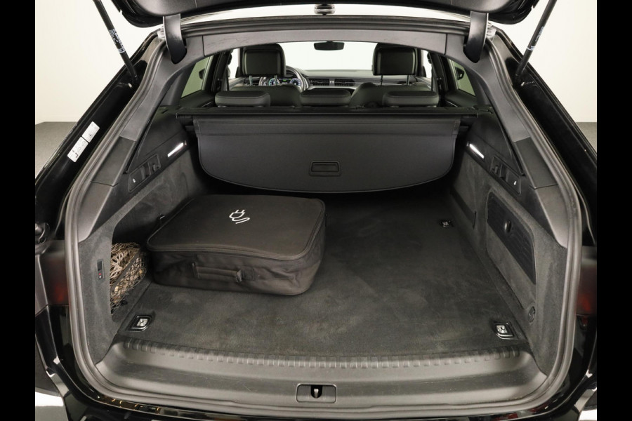 Audi A6 Avant 55 TFSI e quattro Competition 367pk | Navigatie | Matrix koplampen | 19 Inch Lichtmetalen velgen | Sporstoelen | S-line interieur