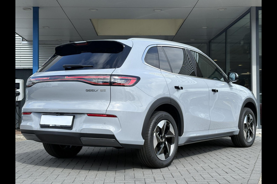 GEELY E5 Pro+ 68 kWh | Stoelverwarming & verkoeling | Warmtepomp | 360 Camera | Parkeersensoren |