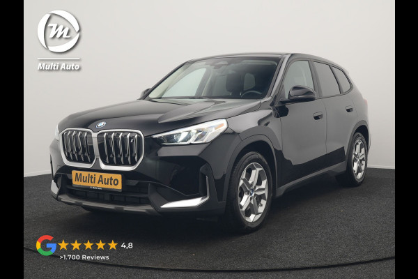 BMW iX1 xDrive30 Launch Edition 67 kWh 313pk Dealer O.H. | Adaptief M Onderstel | Camera | Stoelverwarming | Widescreen Navi | Sfeerverlichting | Apple Carplay | Navigatie | DAB | 18'' L.M. | Virtual | Cruise Control |